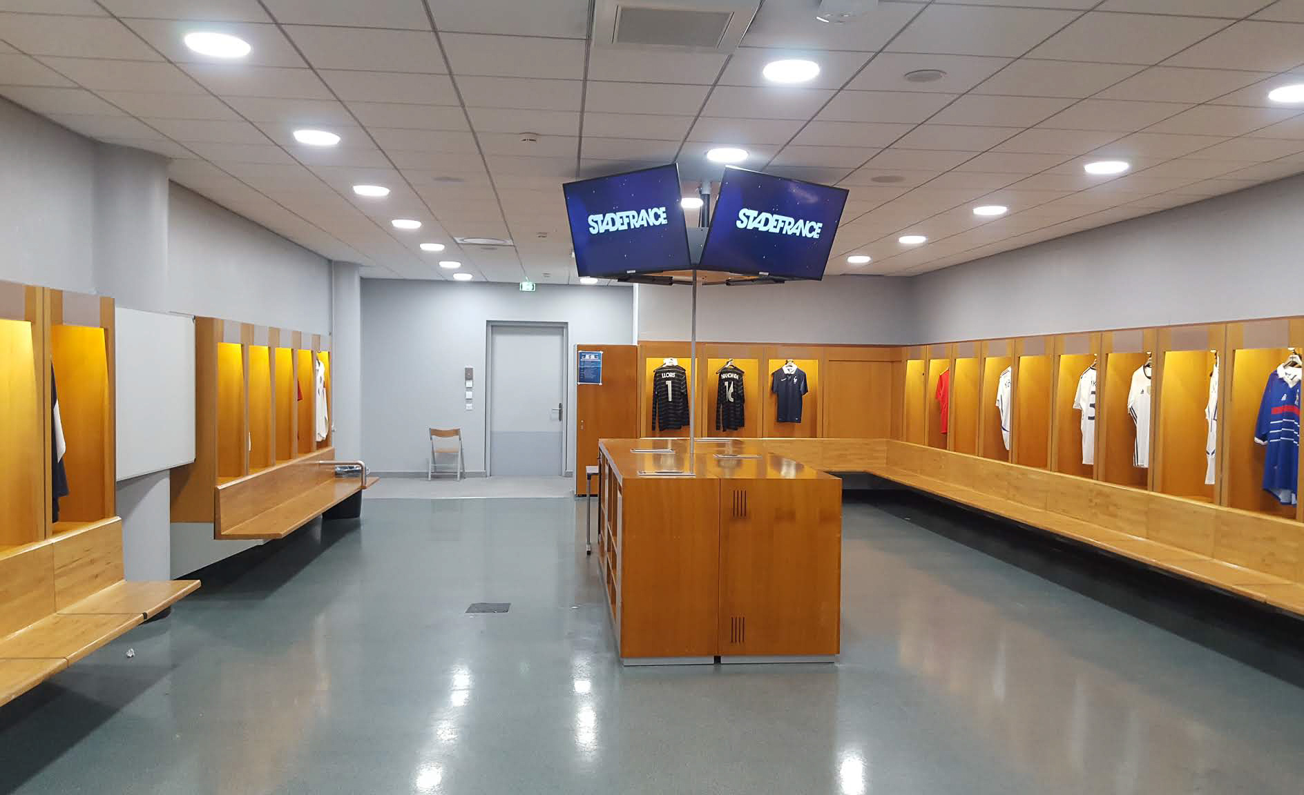 stade de france vestiaire